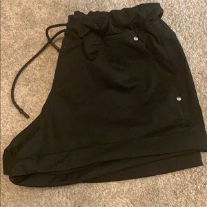 Lululemon black draw string shorts - size 6
